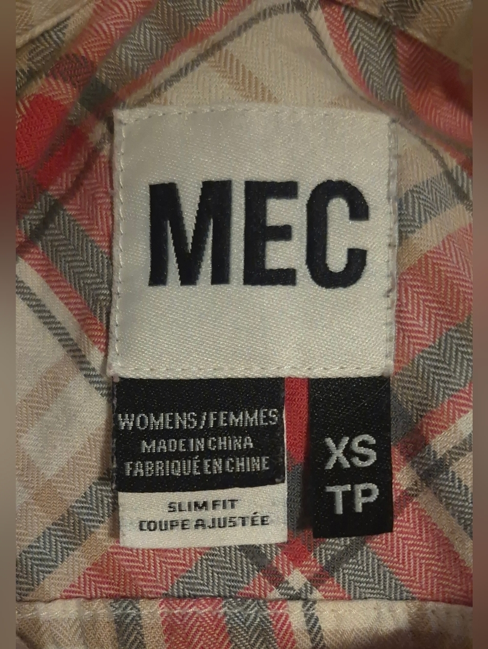 MEC Pink Plaid Slim Fit Button-Up Shirt (XS) - Picture 5 of 7